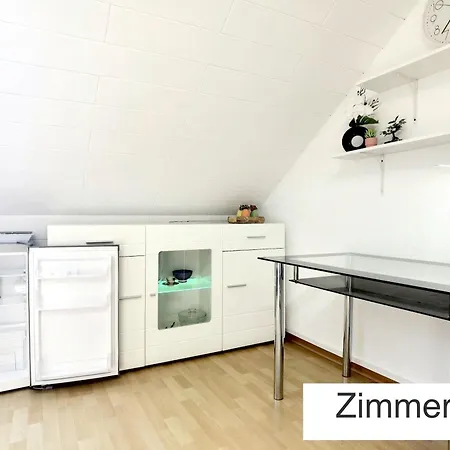Privat In In Egelsbach, Klimaanlage, Self Check In Ueber Tuerschluesselcode, Sauna Optional 아파트 *