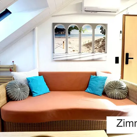 Privat In In Egelsbach, Klimaanlage, Self Check In Ueber Tuerschluesselcode, Sauna Optional 에겔스바흐