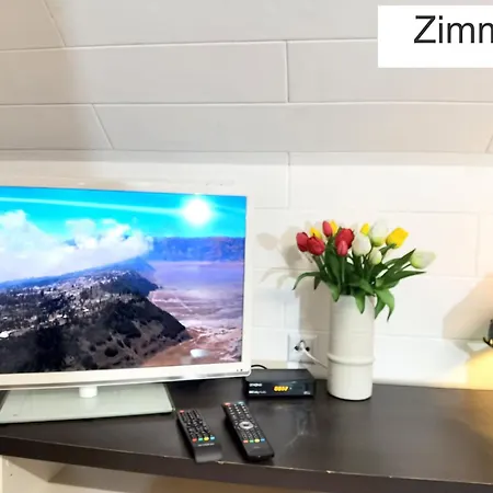 아파트 Privat In In Egelsbach, Klimaanlage, Self Check In Ueber Tuerschluesselcode, Sauna Optional *