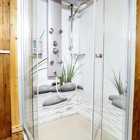 Privat In In Egelsbach, Klimaanlage, Self Check In Ueber Tuerschluesselcode, Sauna Optional 에겔스바흐