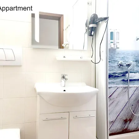 Privat In In Egelsbach, Klimaanlage, Self Check In Ueber Tuerschluesselcode, Sauna Optional * 에겔스바흐