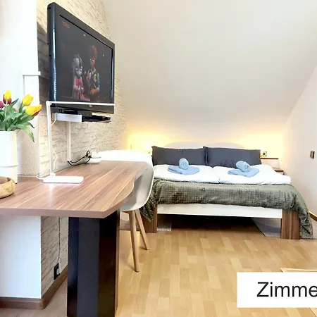 Privat In In Egelsbach, Klimaanlage, Self Check In über Türschlüsselcode, Sauna Optional * Egelsbach