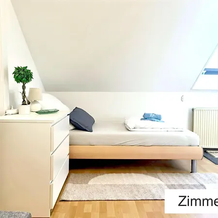 아파트 Privat In In Egelsbach, Klimaanlage, Self Check In Ueber Tuerschluesselcode, Sauna Optional