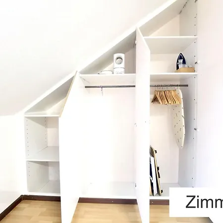 Privat In In Egelsbach, Klimaanlage, Self Check In Ueber Tuerschluesselcode, Sauna Optional 아파트