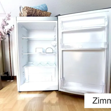 Privat In In Egelsbach, Klimaanlage, Self Check In Ueber Tuerschluesselcode, Sauna Optional *