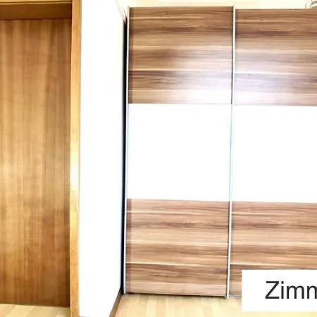 Privat In In Egelsbach, Klimaanlage, Self Check In Ueber Tuerschluesselcode, Sauna Optional * 에겔스바흐