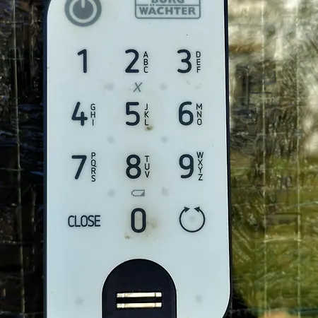 Privat In In Egelsbach, Klimaanlage, Self Check In Ueber Tuerschluesselcode, Sauna Optional *