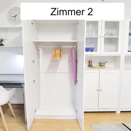 Privat In In Egelsbach, Klimaanlage, Self Check In Ueber Tuerschluesselcode, Sauna Optional 아파트